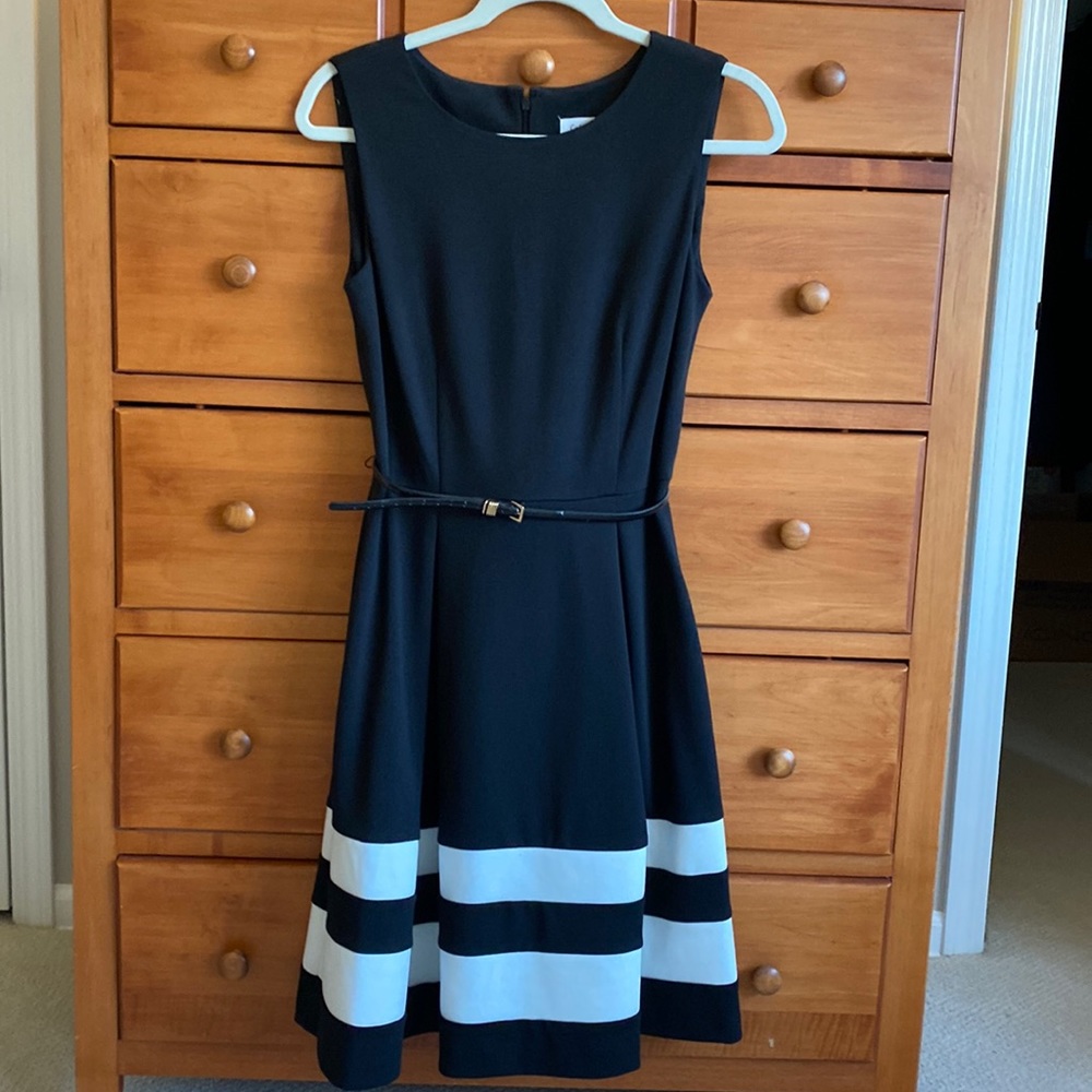 Calvin Klein Ladies A line dress size 4. Black and crème. Great condition.